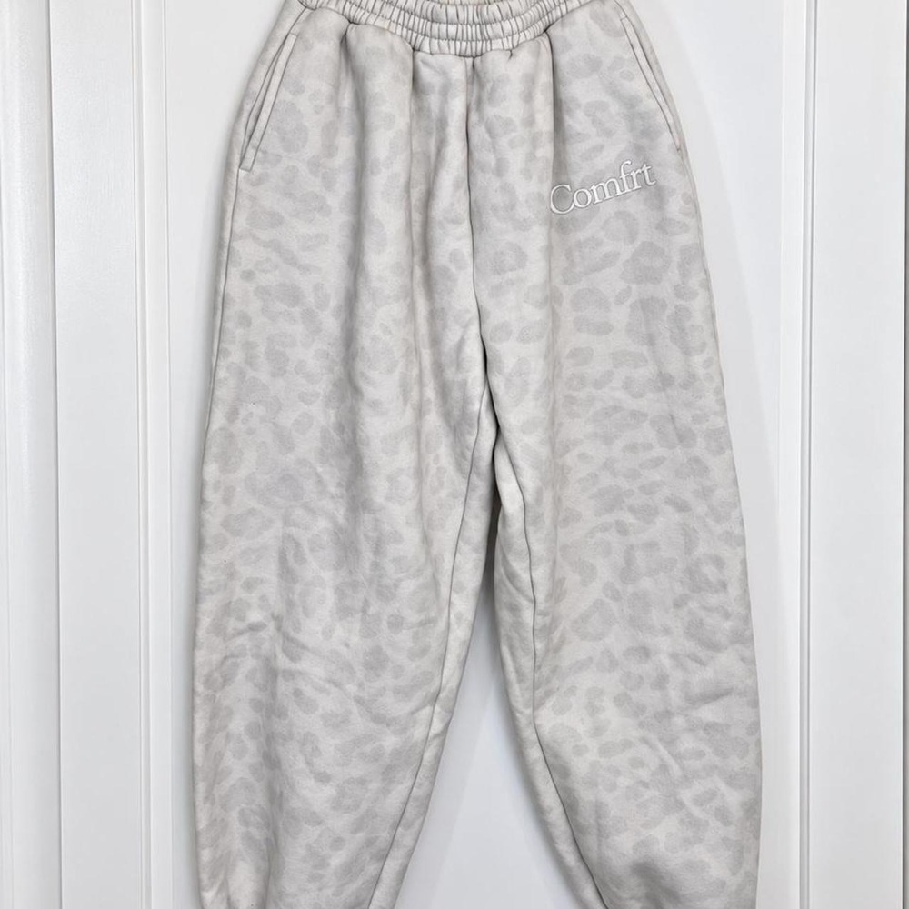 Comfrt Leopard Print Jogger Sweatpants | XL